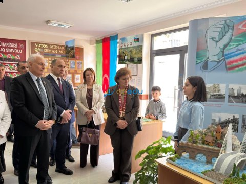 Deputat: Tədris proqramları getdikcə mürəkkəbləşir