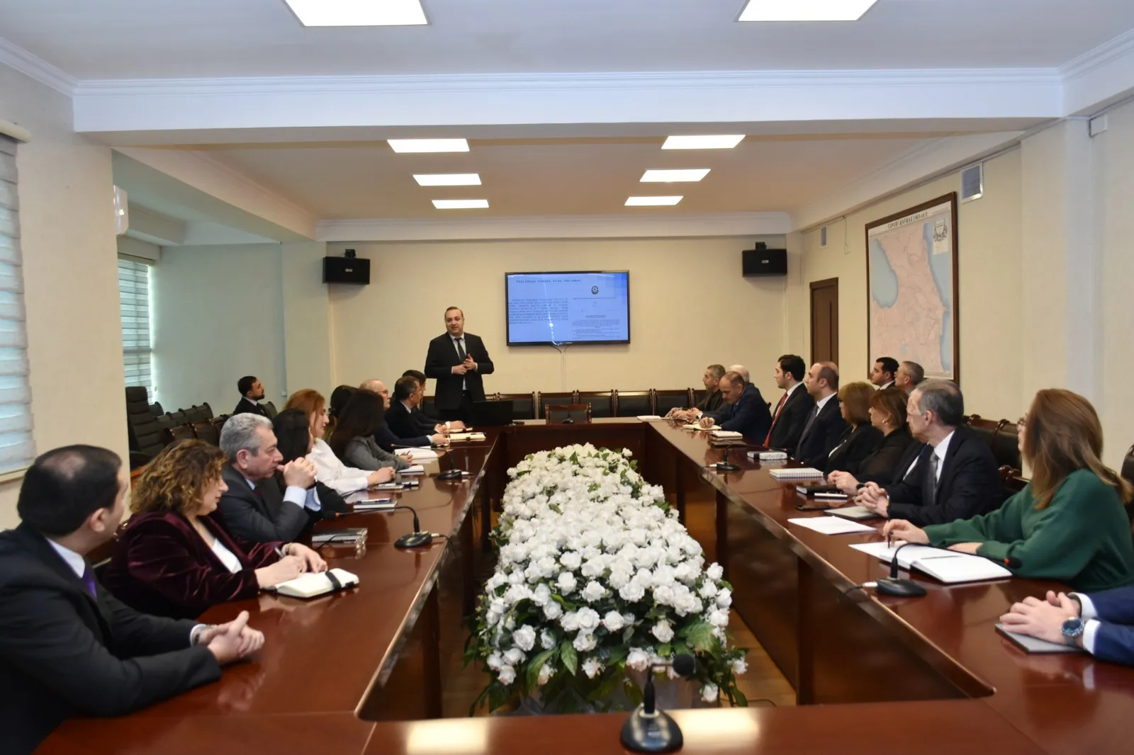 Dövlət qulluğu&nbsp;ilə bağlı&nbsp;təlim keçirilib