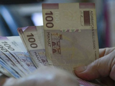 Bu müəllimlər maaşlarından əlavə 500 manat ALACAQ