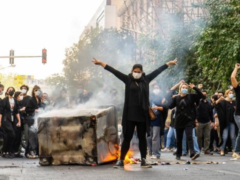 Çilidə tələbələr hökumətin təhsil islahatlarına etiraz olaraq yürüş keçiriblər