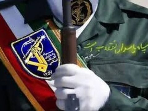 İran Yaxın Şərqdəki Amerika universitetlərini vurmaqla hədələyib