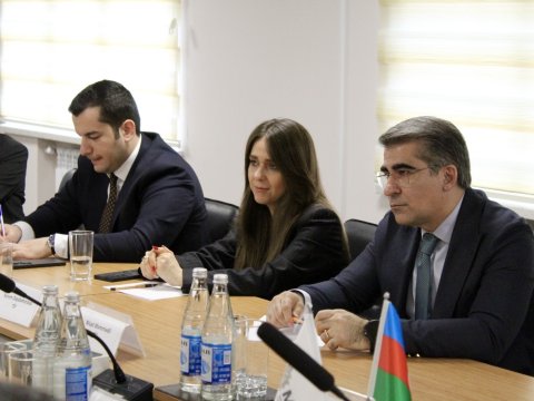 TəhsilPlus kartları ilə bağlı&nbsp;regional təhsil idarələrinin direktorları ilə görüş keçirilib