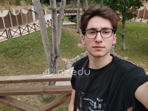 İngiltərənin nüfuzlu ali məktəbinə qəbul alan gənc -&ldquo;Vaz keçmədim və bacardım&rdquo;