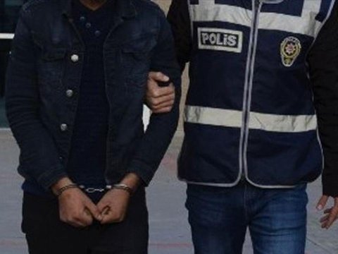 Məktəbə hücumla bağlı mesajlar: şagird saxlanıldı