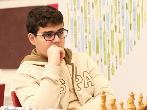 14 yaşında dünya şahmatında tarixi rekord