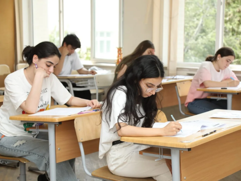 Bazar günü IX siniflər üçün imtahan keçiriləcək