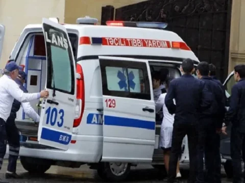 Bakıda IX sinif şagirdi sinif yoldaşına xəsarət yetirib