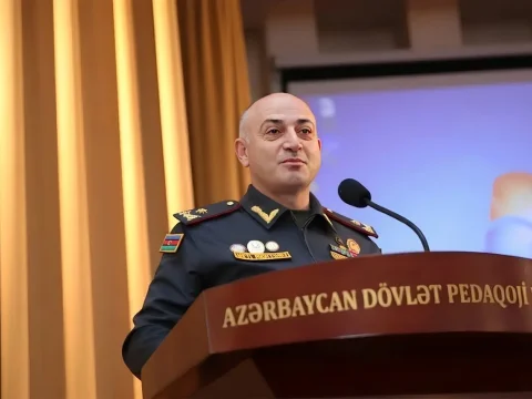 Məşhur general professor oldu