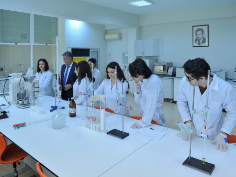 BMU-da çörək tullantılarının emalı üzrə innovativ layihə həyata keçirilib