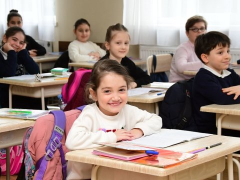 Birinci sinfə qəbul başlayır:&nbsp;valideynləri maraqlandıran bütün suallara CAVAB
