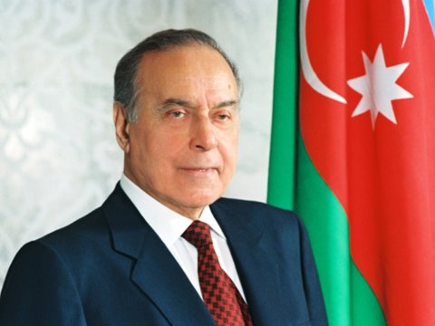 Heydər Əliyevin anadan olmasının 103-cü ildönümüdür