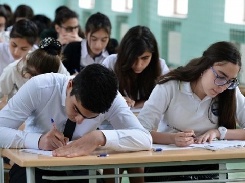 9-cu siniflərin DİQQƏTİNƏ&nbsp;- aşağı balla qəbul ola biləcəyiniz İXTİSASLAR