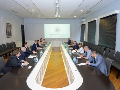 Cəzaçəkmə müəssisələri nəzdində peşə təhsilinin keyfiyyətinə dair görüş keçirilib