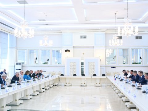 Rusiya ilə elm, təhsilə dair əməkdaşlıq məsələləri müzakirə olunub