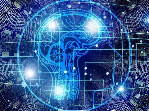 Süni intellektli eynəklər imtahanlarda köçürmə riskini artırıb