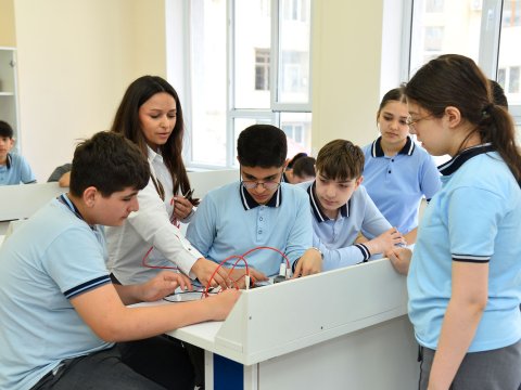 Yeni təmayül tədris modelinə qeydiyyat davam edir