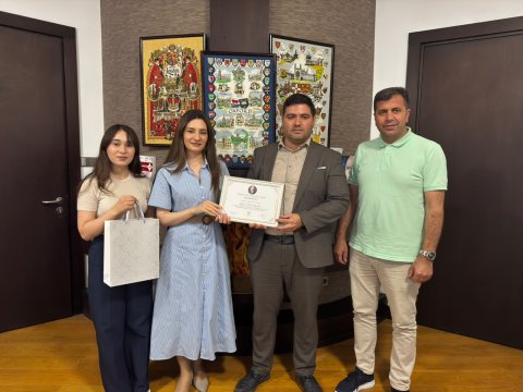 Bakıdan Xankəndiyə gedən Arzu Şükürovaya&nbsp;&ldquo;Firidun bəy Köçərli&rdquo; mükafatı təqdim edilib
