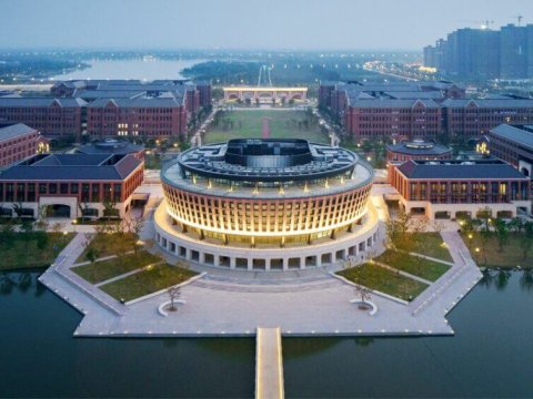 Çin universitetlərində süni intellekt təlimləri başlayıb