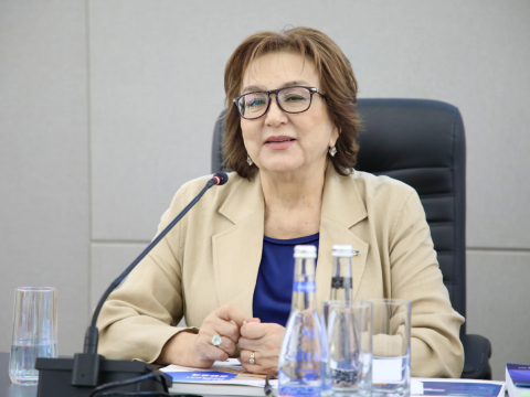 Məleykə Abbaszadə jurnalistləri belə təbrik etdi