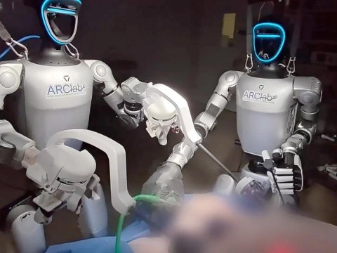 Tarixdə ilk:&nbsp;Robotlar canlı heyvan üzərində əməliyyat həyata keçirib