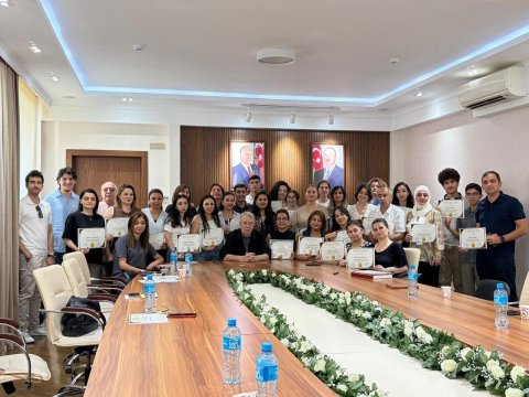 Professorun Beynəlxalq Yay Məktəbi uğurla başa çatdı