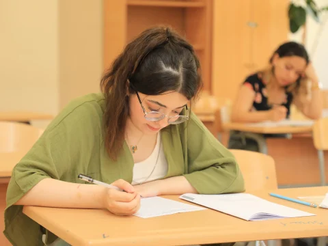 Magistratura: 100-dən çox&nbsp;namizəd son anda İXTİSAS SEÇDİ
