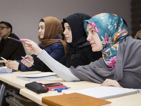 İslamşünaslıq ixtisasını seçən abituriyentlərin diqqətinə