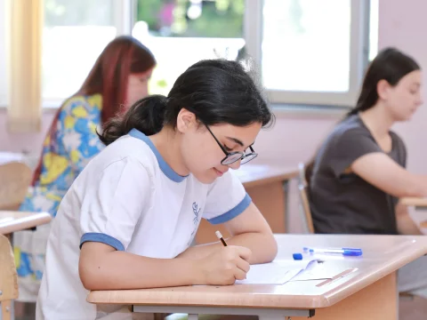 IV ixtisas qrupunda rəqabət kəskinləşir: Keçid balları yüksələcək?
