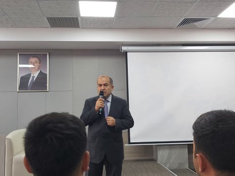 DİM-də &ldquo;Ali təhsil müəssisələrinin sərgisi&rdquo; açılıb