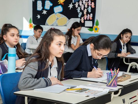 11-ci siniflərin ingilis dili üzrə ən uğurlu MƏKTƏBLƏRİ