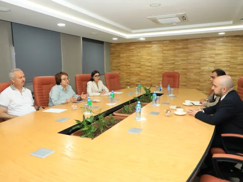 Məleykə Abbaszadə Yüksəlişin&nbsp;qalibləri ilə&nbsp;görüşüb&nbsp;