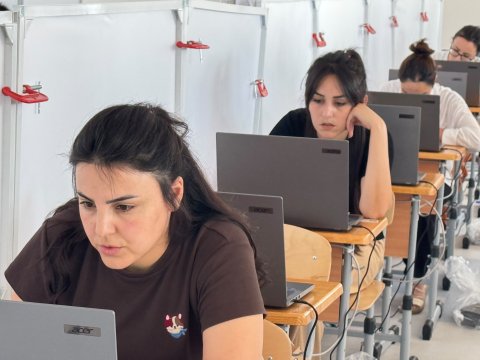Həvəsləndirmə tətbiq olunan məktəblərə&nbsp;vakansiya seçimi BAŞLAYIR