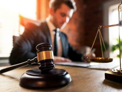 Hüquqşünaslıqda hamını təəccübləndirən nəticə -&nbsp;Prestijli ixtisasın balı niyə ENDİ?