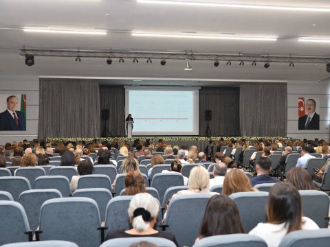 Paytaxt təhsil işçilərinin sentyabr konfransına start verilib