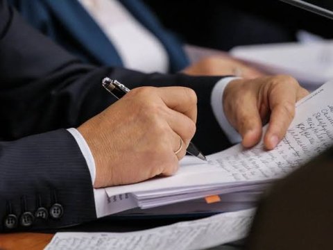 Ali təhsil haqqında qanuna yenidən baxılmalıdır - deputat