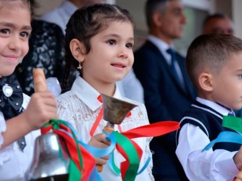 Azərbaycanda Bilik Günüdür