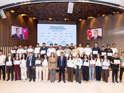 ADNSU tələbələri &ldquo;Rəqəmsal Körpü&rdquo; proqramında uğur qazandı