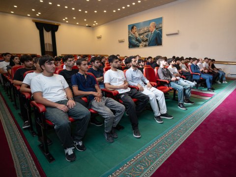 MDU-da turizm və innovativ texnologiyalar seminarı keçirilib