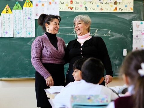 Müəllim: keçmişdən gələcəyə uzanan missiya
