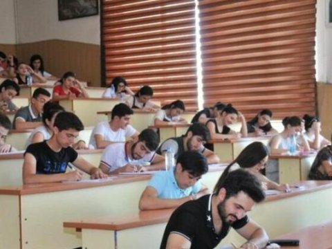 Azərbaycanda tələbələrin sayı 273 mini keçdi