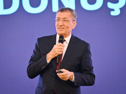 Bakıda professor Ziya Səlcuqun təhsil işçiləri üçün ustad dərsi keçirilib