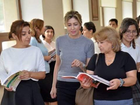 Şagird müəllimdən nə öyrənir? -&nbsp;Geyim də bu dərsin bir hissəsidir...