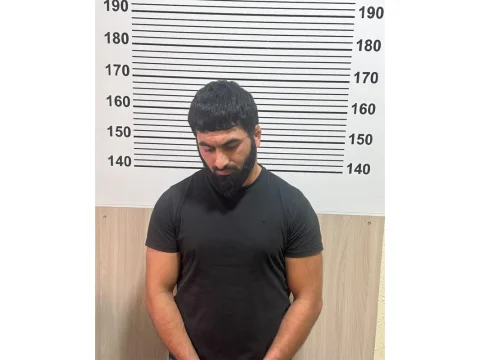 Məktəbin şüşələrini sındıran şəxs həbs edildi