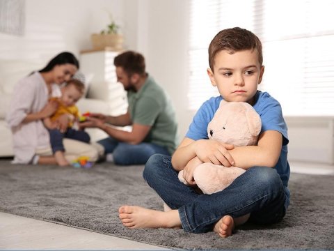 Uşağın özünəinamını sındıran görünməz amillər -&nbsp;Sosial medianın və ailənin ROLU