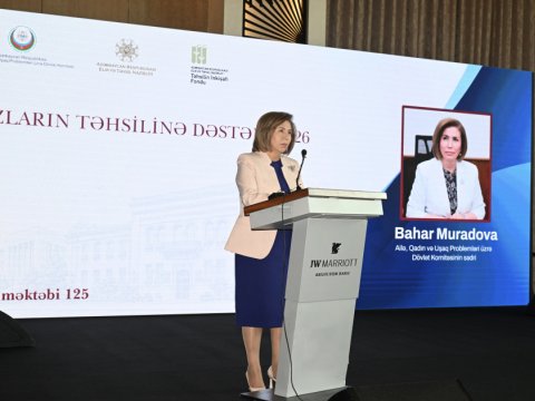 Komitə sədrindən çağırış: Qızların təhsilinə dəstək imkanlarını genişləndirin