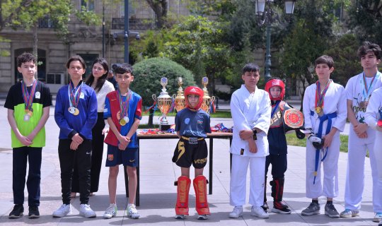 Məktəblilərin idman festivalı keçirilib