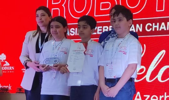 I yeri tutan məktəblilər beynəlxalq olimpiadaya vəsiqə qazandılar