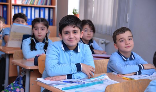 Paytaxtda 100 minə yaxın şagird monitorinqə cəlb olunacaq