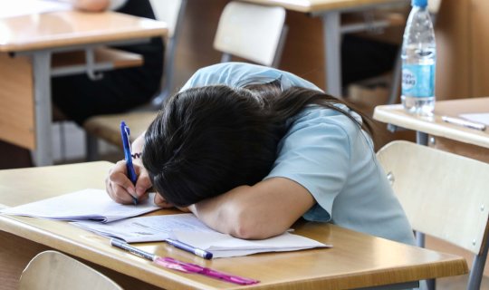 XƏBƏRDARLIQ: İxtisas seçimini gecikdirmək abituriyentləri riskə atır