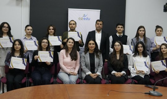 Xəzər Universitetinin"Brend tələbə"ləri mükafatlandırılıb - FOTOLAR